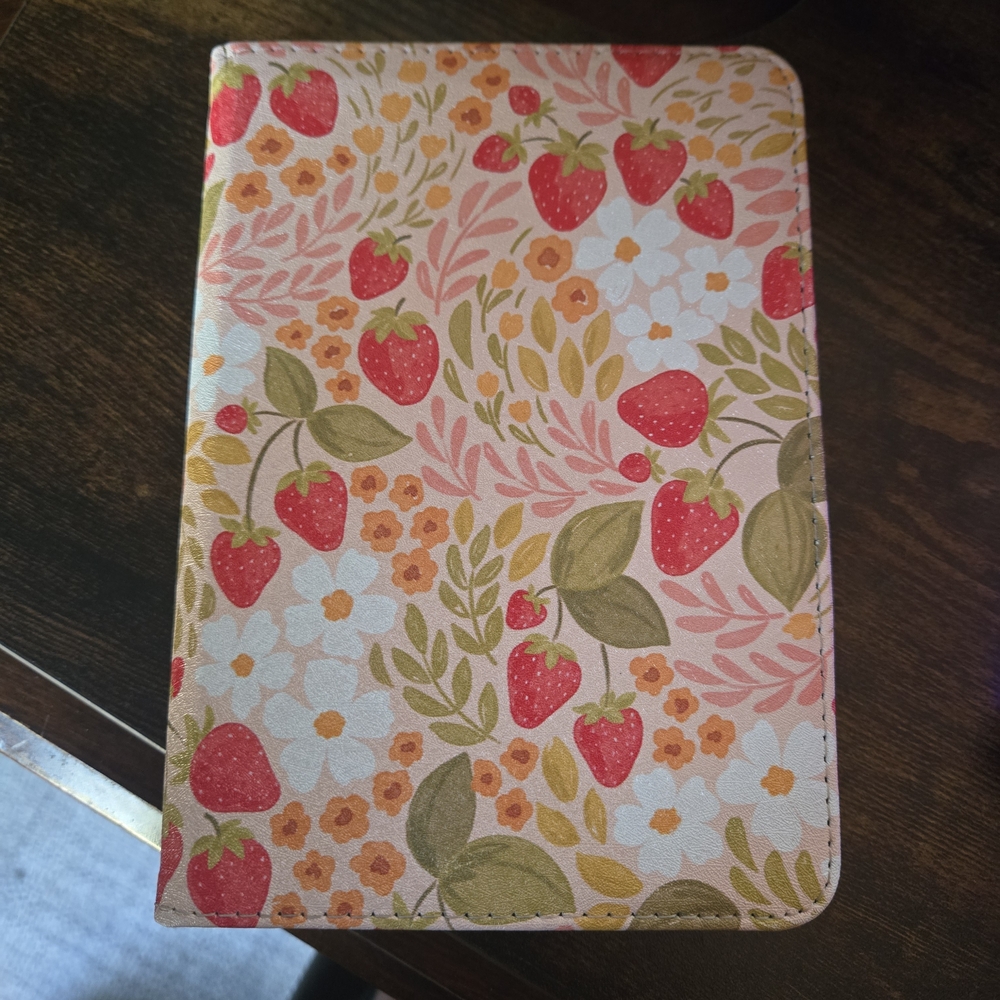 Floral Strawberry Kindle Case - Pink